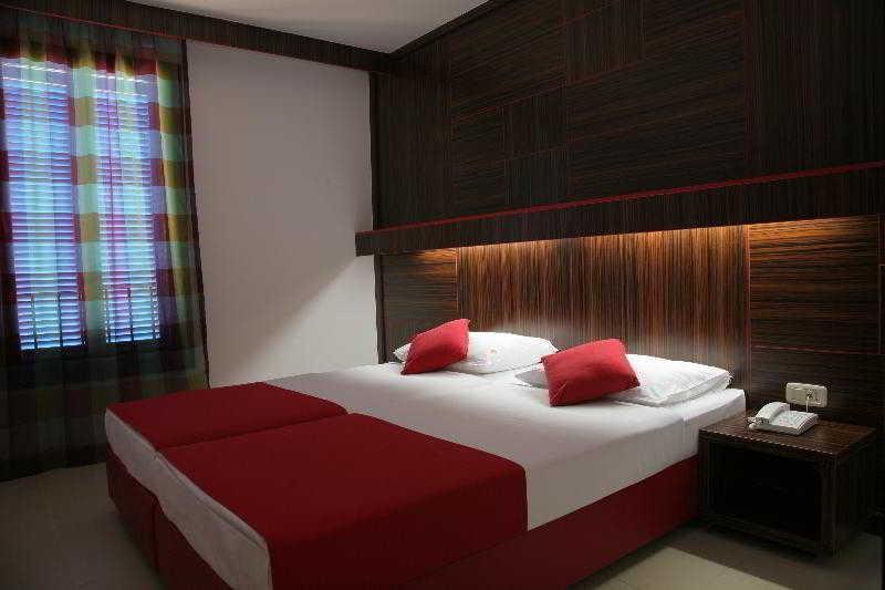Slovenska Plaza 3* Budva