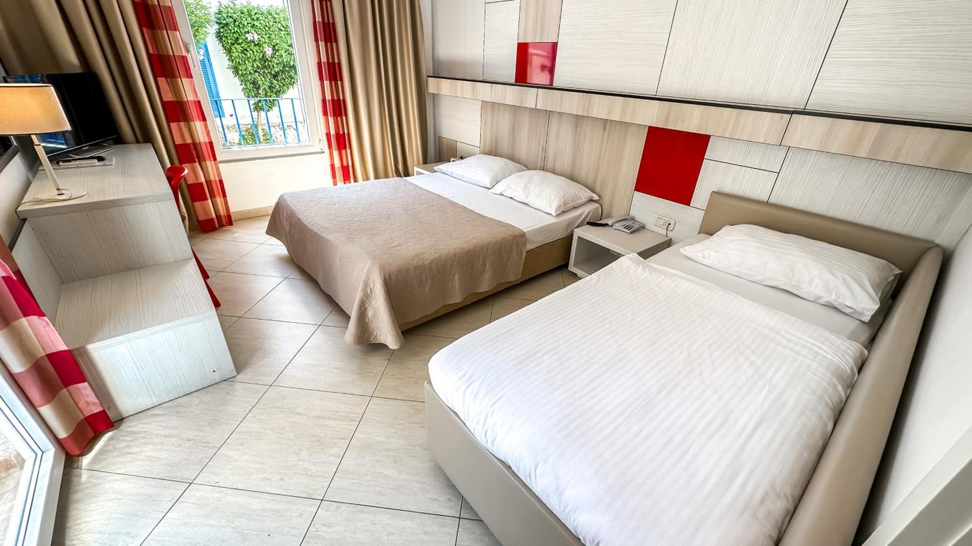 Slovenska Plaza Hotel