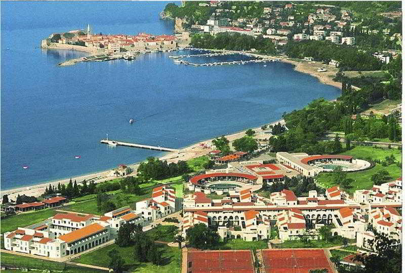 Slovenska Plaza Hotel 3*